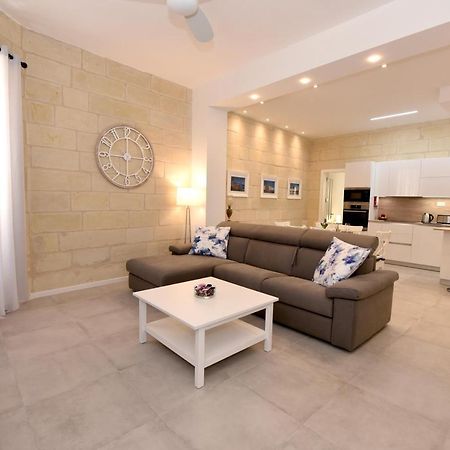 Luxury Maisonette Біргу Екстер'єр фото